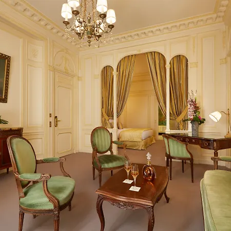 Raphael 5* Parigi