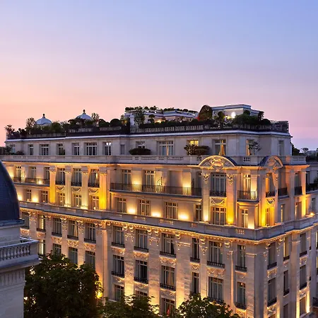 Raphael Hotel 5*