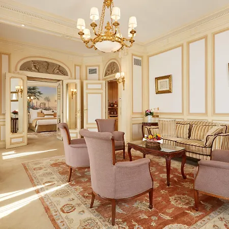 Raphael Hotel Parigi