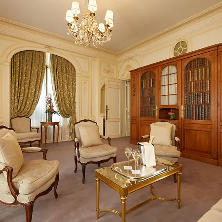 Hotel Raphael Paris