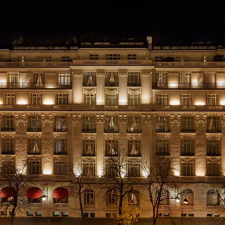 Raphael Hotel